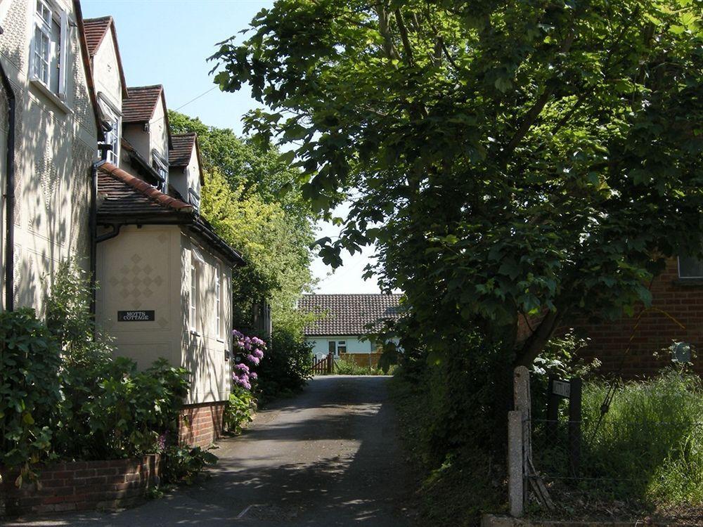 Motts Bed & Breakfast Great Dunmow Exterior photo